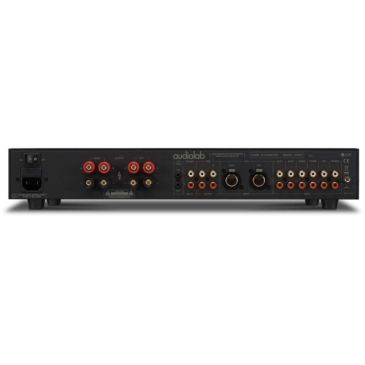 Audiolab 8300A 電子旋鈕與 OLED 顯示幕